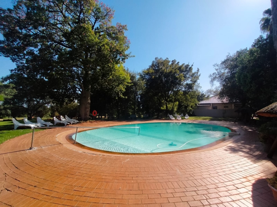 1 Bedroom Property for Sale in Modderfontein A H North West